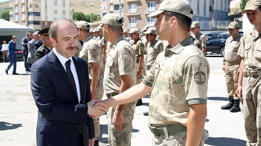 Jandarma Komutanlığı ve Emniyet Müdürlüğünde bayramlaşma