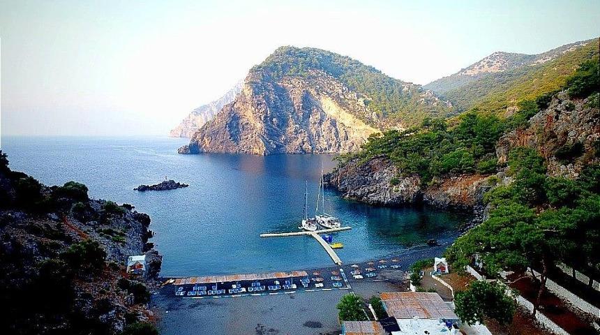 Denizde kalp krizi ge&ccedil;iren şahıs kurtarılmadı