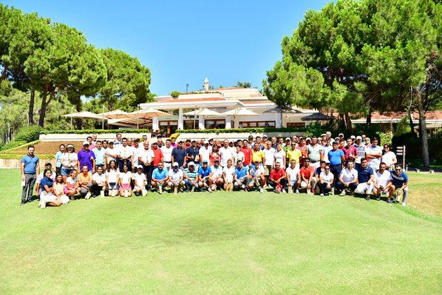 Bakan Çavuşoğlu golf turnuvasına katıldı