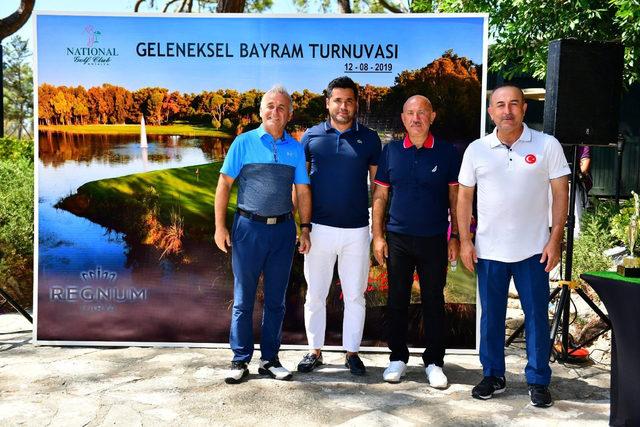 Bakan Çavuşoğlu golf turnuvasına katıldı