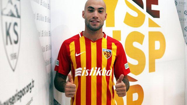 İstikbal Mobilya Kayserispor Aksel Aktaş'ı kadrosuna kattı