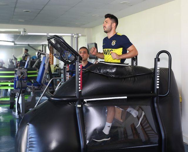 Zanka ile tedavi s&uuml;re&ccedil;leri devam eden oyuncular &ccedil;alışmalarını s&uuml;rd&uuml;rd&uuml; 1