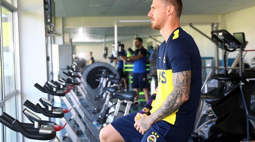 Zanka ile tedavi s&uuml;re&ccedil;leri devam eden oyuncular &ccedil;alışmalarını s&uuml;rd&uuml;rd&uuml;