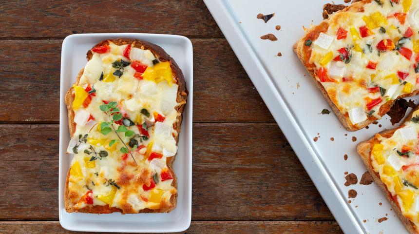 Ziyan olmasın: Bayat ekmekten börek yapımı