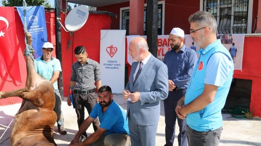 İçişleri Bakanı Soylu’nun kurbanı Van’da kesildi