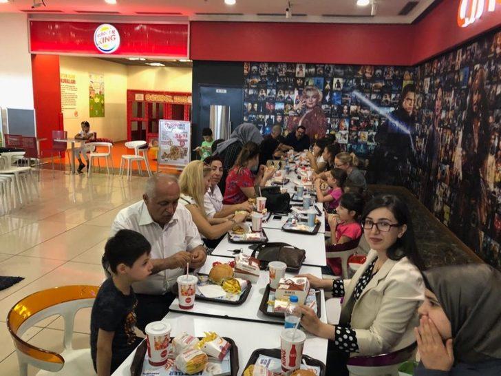 STSO sevgi evlerinde bulunan çocukları sevindirdi G3