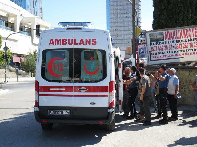 Maltepe'de kurban pazarında bıçaklı sopalı kavga