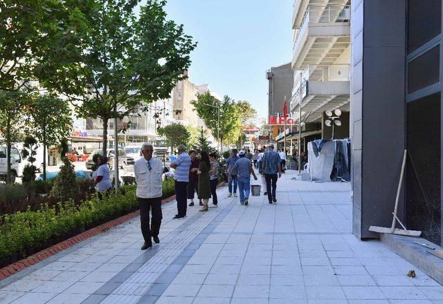 Sakarya Caddesi’nde adım adım değişim