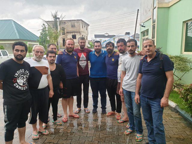 Nijerya'da kaçırılan gemicileri kurtaran avukat, korsanlarla pazarlık sürecini anlattı