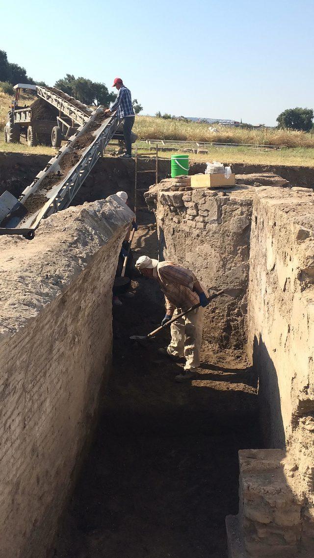 Metropolis Antik Kenti kazı çalışmaları başladı 3