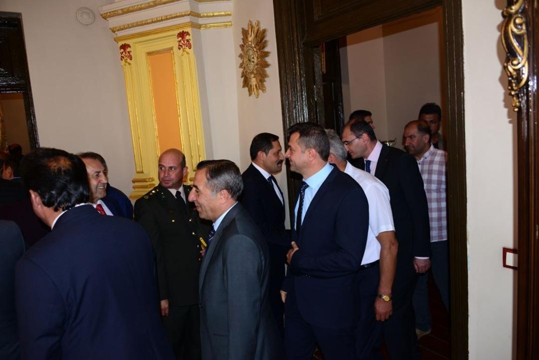 Ardahan&rsquo;da Bayramlaşma T&ouml;reni