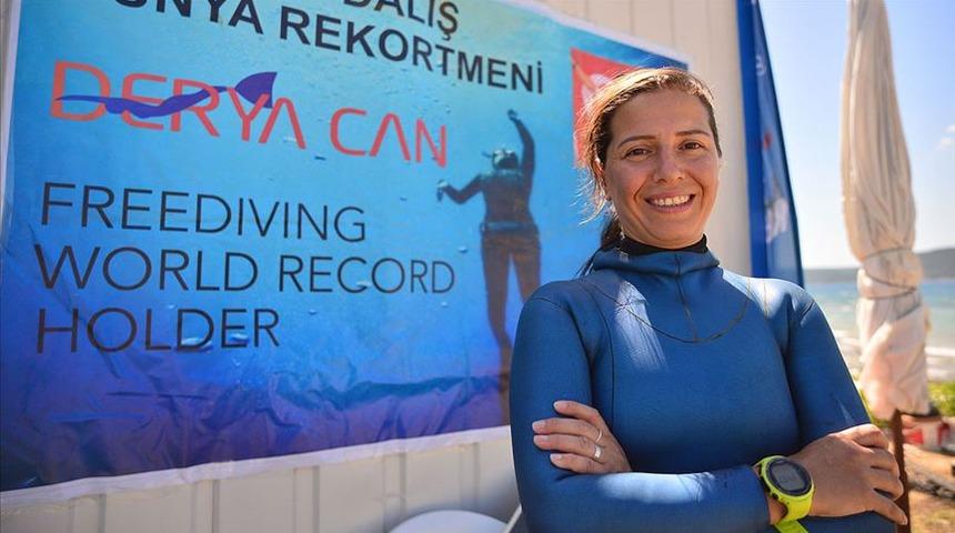 Derya Can, yeni d&uuml;nya rekoru i&ccedil;in yine Salda G&ouml;l&uuml;'n&uuml; se&ccedil;ti