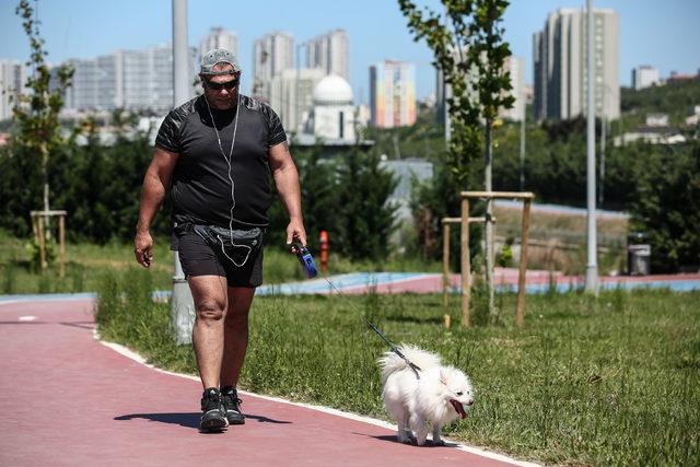 K&uuml;&ccedil;&uuml;k&ccedil;ekmece de "koku" isyanı 1