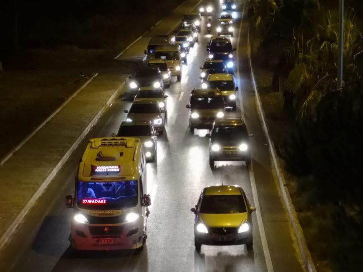 Kuşadası'na tatilci akını!  G1