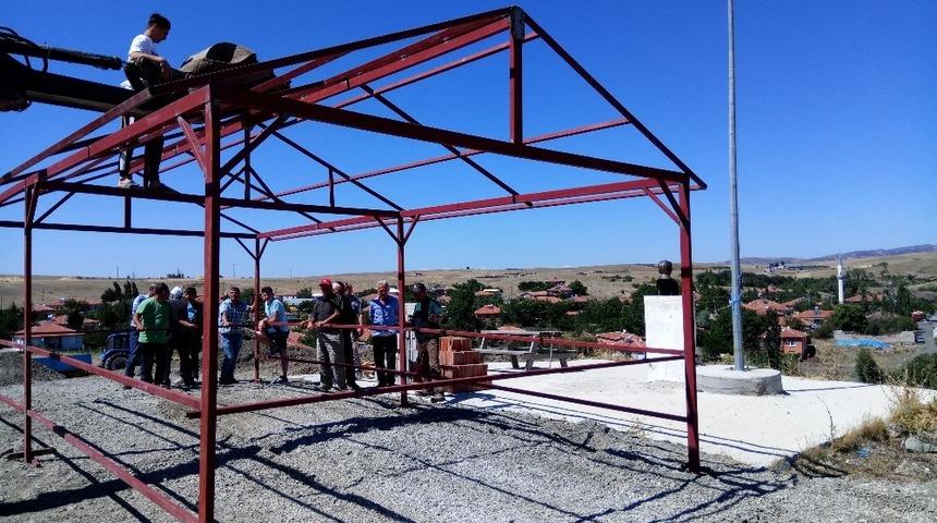 Kendi imkanlarıyla k&ouml;y&uuml;ne mesire alanı yaptırıyor