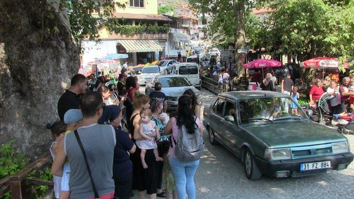 Hatay'daki 'Musa Ağacı'na yoğun ilgi!  G3