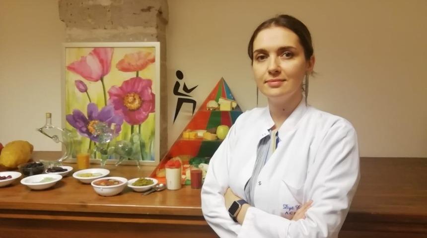 Diyetisyen Esra Kula: