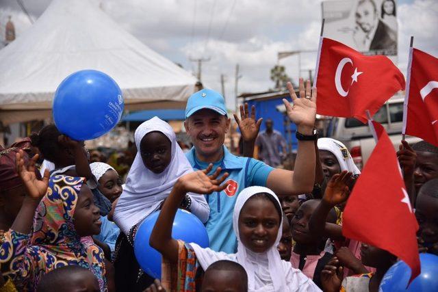 TDV 149 ülkede çocukların gülen yüzü oldu