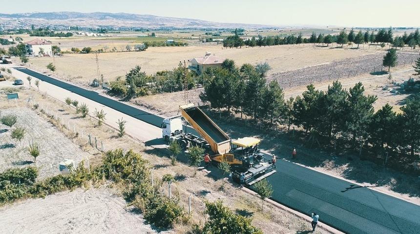 Büyükşehir’den Başkent’te asfalt atağı
