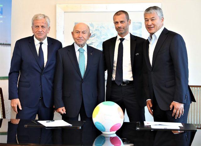 TFF ile UEFA &Ccedil;ocuk Vakfı, Suriyeli &ccedil;ocuklara yardım i&ccedil;in iş birliği protokol&uuml; imzaladı 3