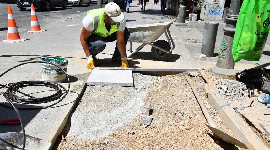 B&uuml;y&uuml;kşehir&rsquo;den kaldırımlarda bakım atağı