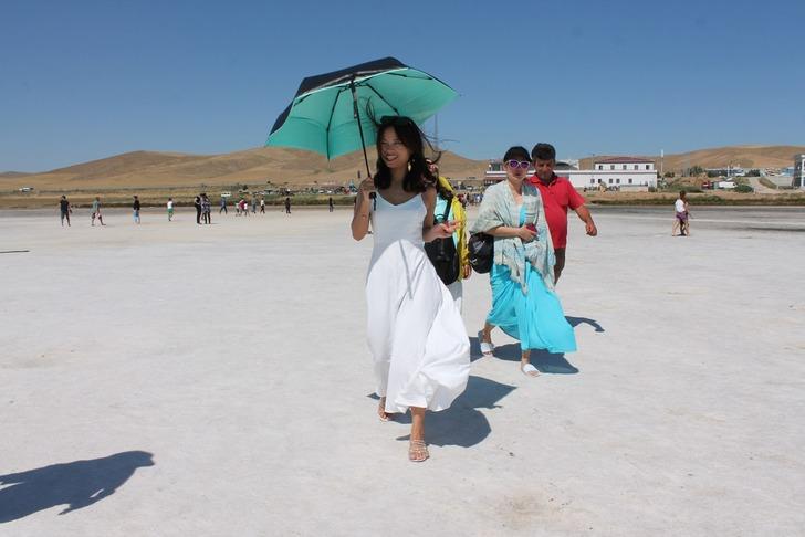 Tuz Gölü'nde bayram kalabalığı G3