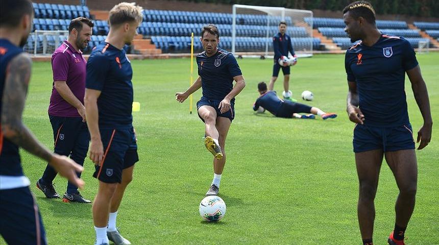 Medipol Başakşehir lige d&ouml;nd&uuml;