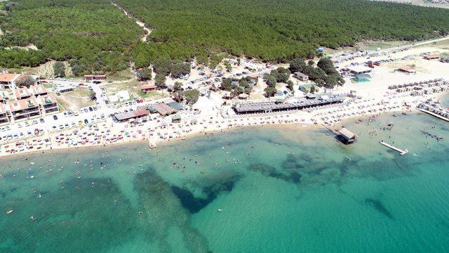 Saros Körfezi sahillerine tatilci akını