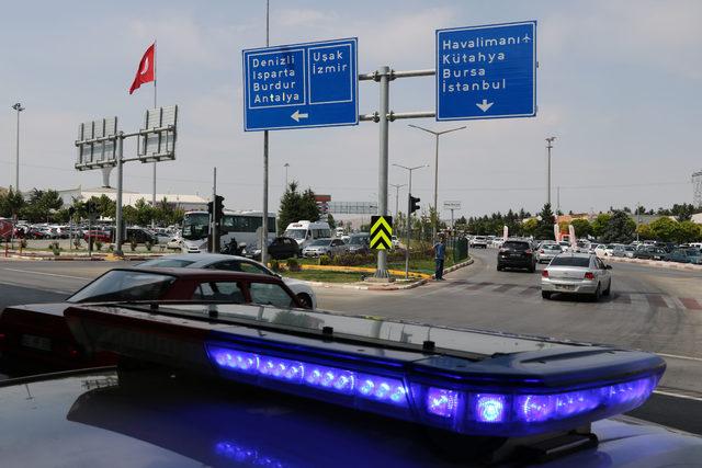 Afyonkarahisar'da bayram dönüşü trafik yoğunluğu