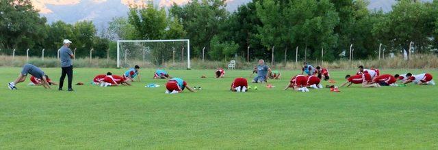 Erzincanspor 2. etap kampına Erzurum’da başladı