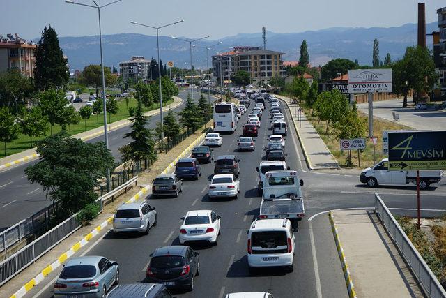 Edremit Körfezi'nde tatilcilerin dönüş yolculuğu