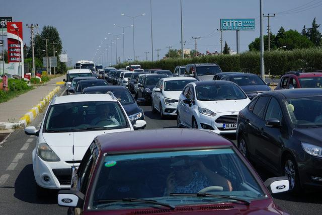 Edremit Körfezi'nde tatilcilerin dönüş yolculuğu