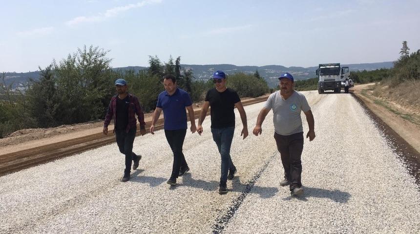 Manisa’da asfalt mesaisi bayramda da devam etti