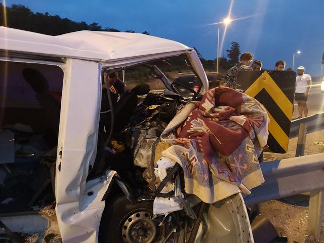 Çekmeköy’de kaza: aynı aile'den 5 kişi yaralandı 