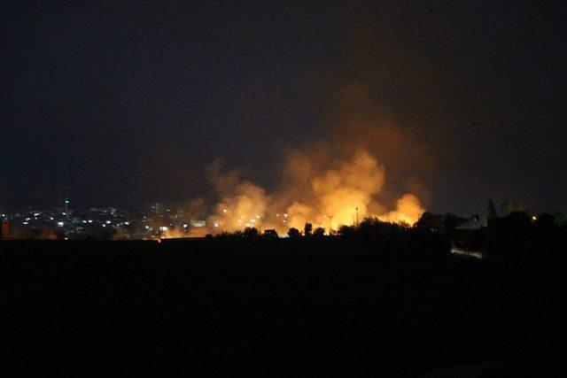 Nusaybin'de eski gümrük kapısında yangın