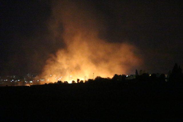 Nusaybin'de eski gümrük kapısında yangın