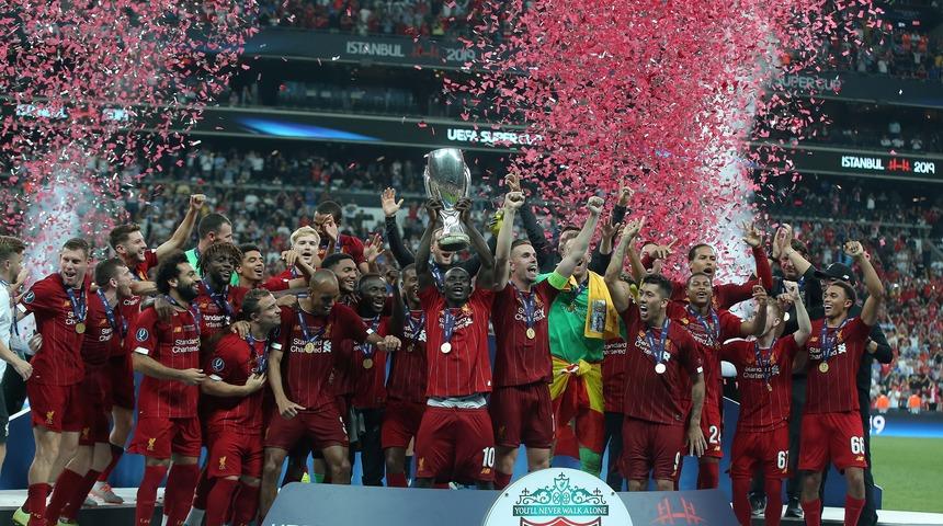 Liverpool&rsquo;un İstanbul r&uuml;yası s&uuml;r&uuml;yor