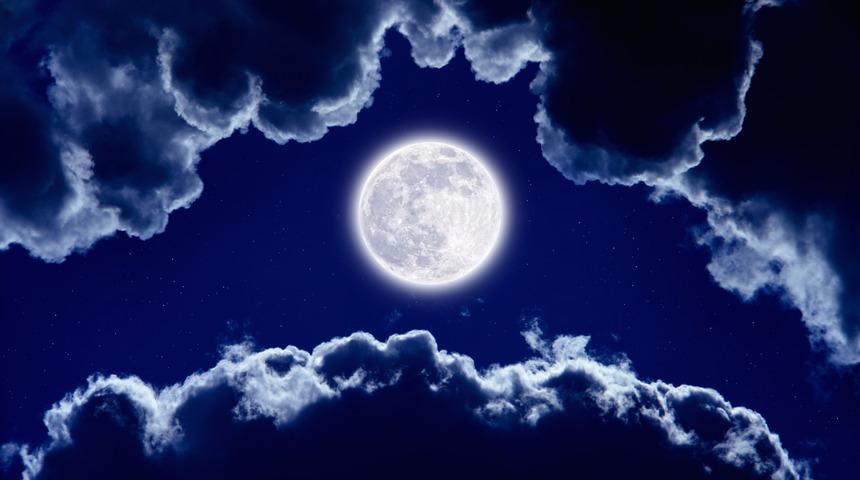 15 Ağustos Kova burcunda dolunay!