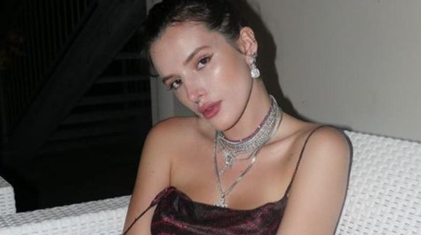 &Ouml;zel fotoğrafları &ccedil;alınan Bella Thorne'dan şoke eden karar!