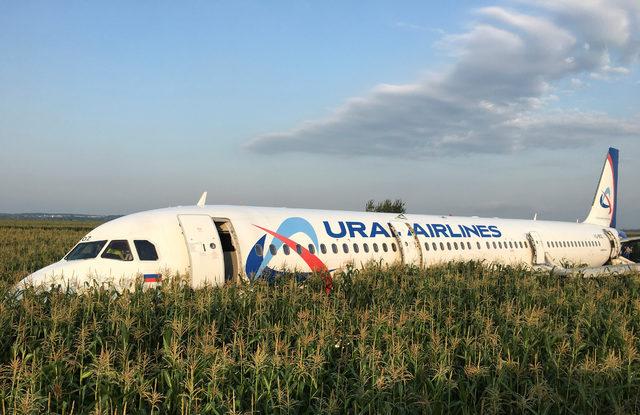 2019-08-15T081458Z_1193906683_RC1C3F811200_RTRMADP_3_RUSSIA-AIRPLANE-ACCIDENT