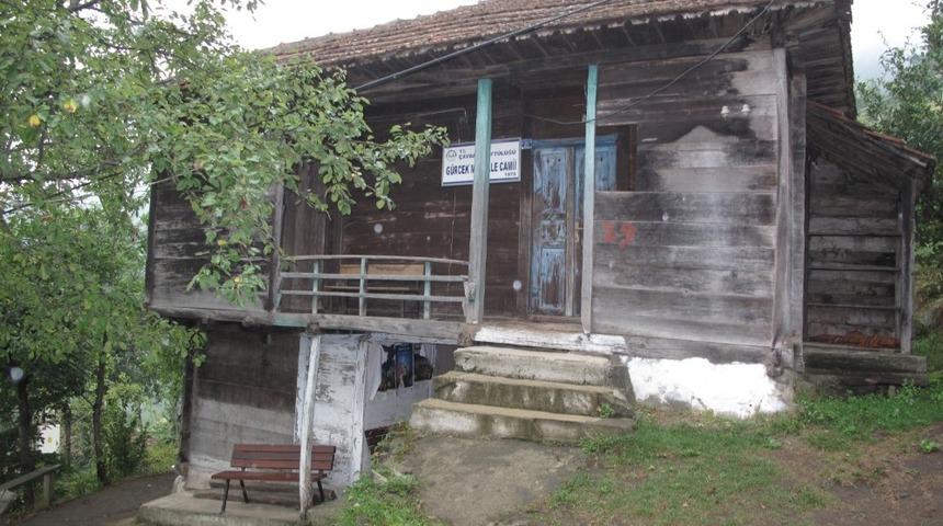 Ahşap cami onarılacak