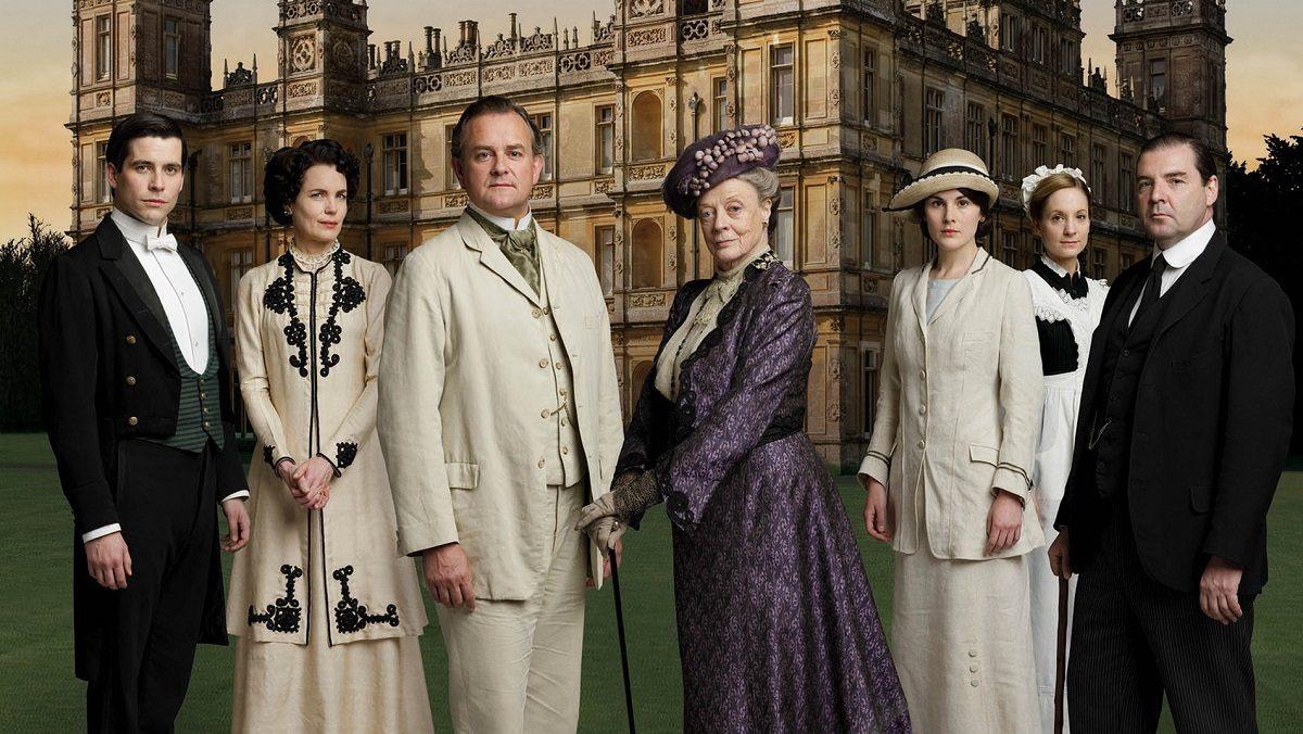 Downton Abbey setinden neşeli fotoğraflar