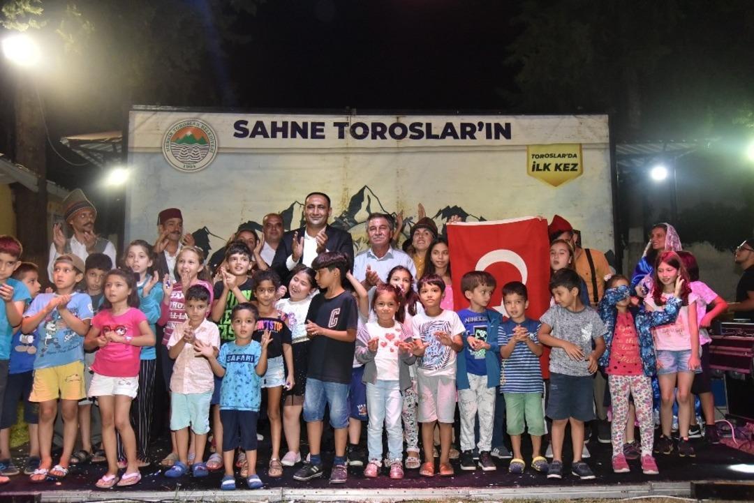 Toroslar&rsquo;da a&ccedil;ık hava sinema g&uuml;nlerini ve şenlikler eski bayramları aratmadı