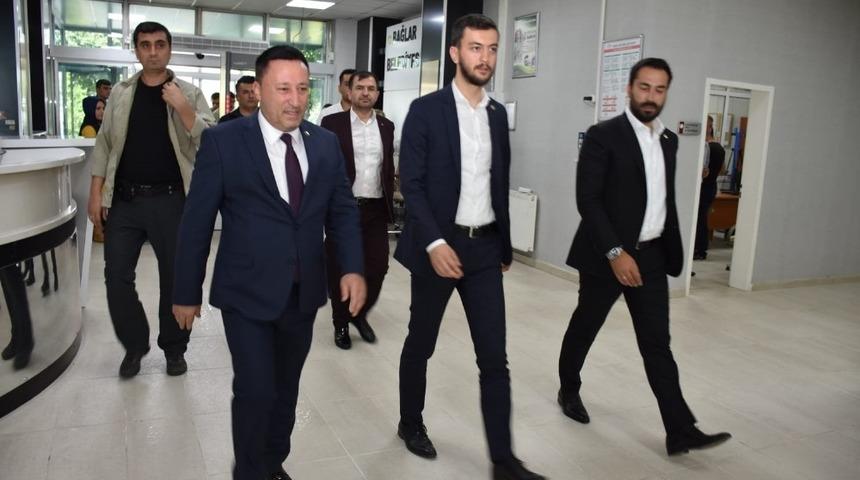 AK Parti’li vekillerden Başkan Beyoğlu’na ziyaret