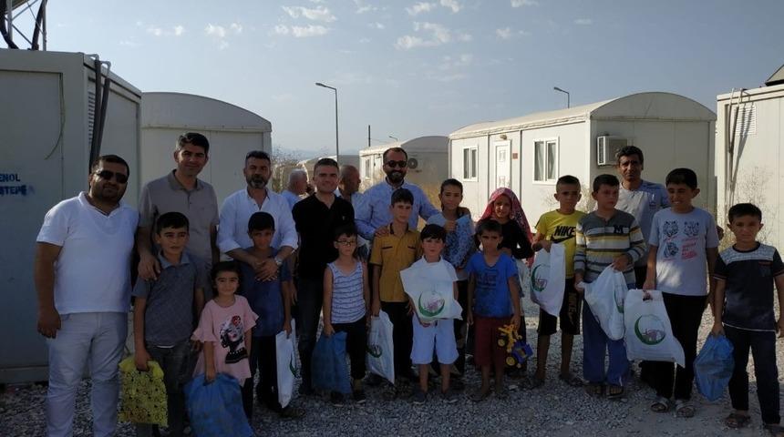 Adıyamanlılar Vakfı depremzedeleri bayramda yalnız bırakmadı