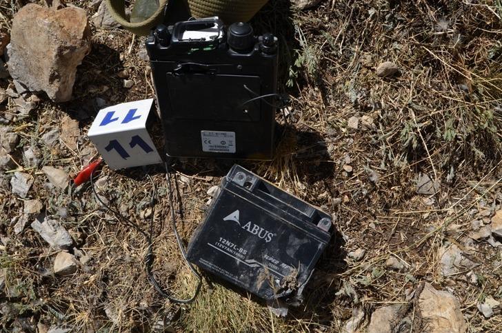 3 teröristin öldürüldüğü operasyonda askerler, halatla mağaraya tırmanmış G3