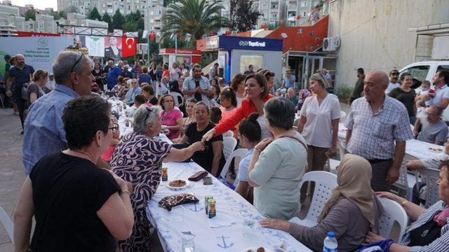 Başkan Hürriyet mahalle sakinleriyle bir araya geldi