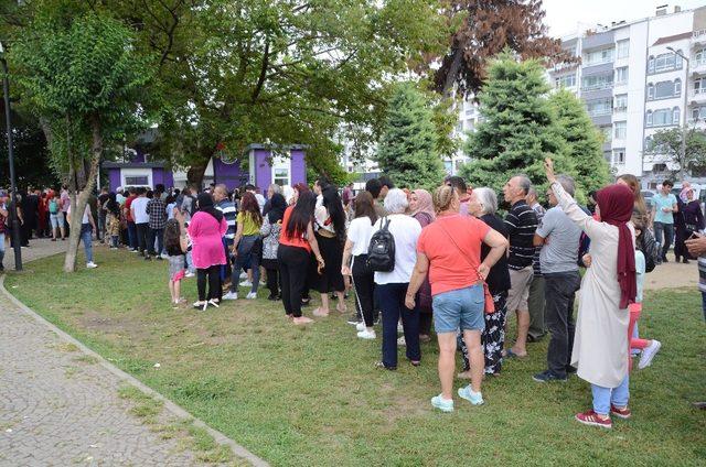 Teleferik için kuyruk oluştu, 40 bin yolcu taşındı