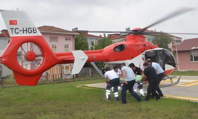 Yaralanan motosiklet sürücüsü için helikopter havalandı