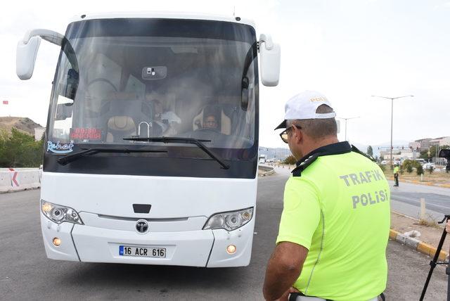 Kırıkkale polisinden otobüslerde 'takograf' denetimi